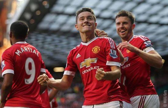 跨越国界的 跨越国界的