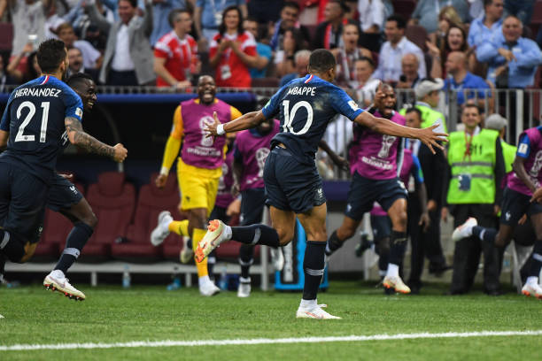 由多场单打 由多场单打