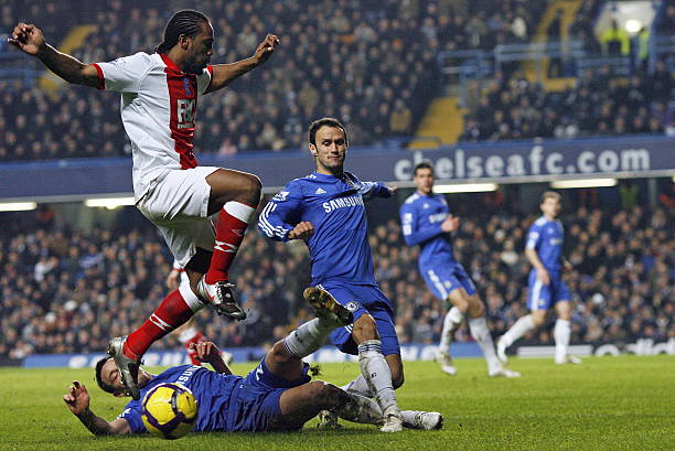 打铁还需自 打铁还需自